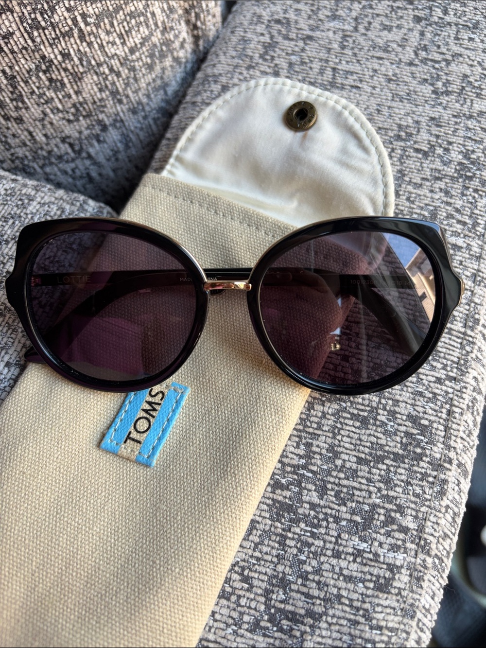 TOMS Black Lottie Sunglasses